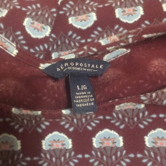 Soft Aeropostale T-shirt Maroon/Flower Design (L) - Picture 7 of 7